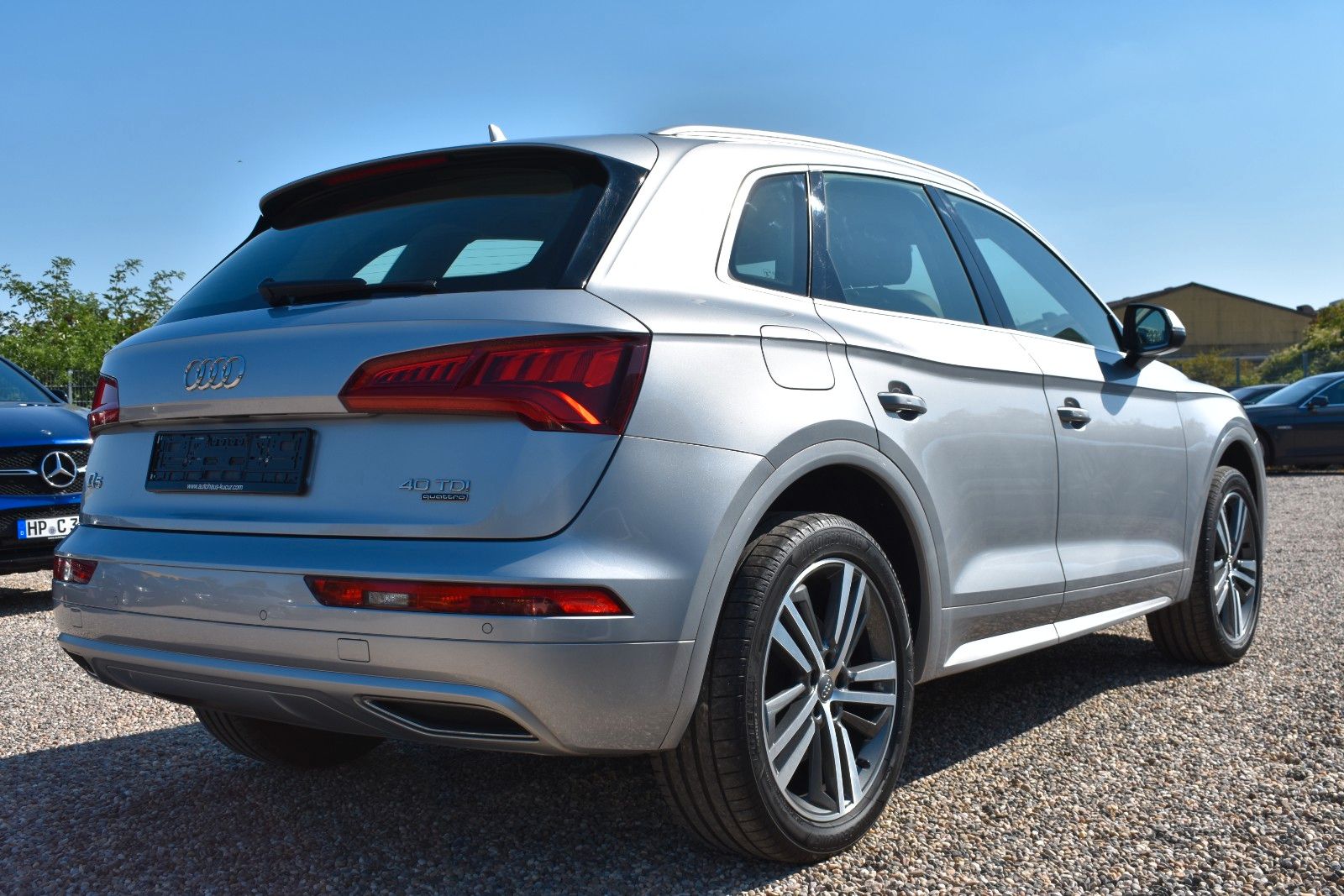 Fahrzeugabbildung Audi Q5 40 TDI quattro sport/Anhänger/LED/Tempomat