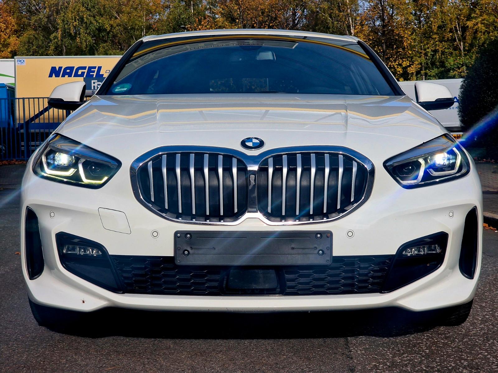 BMW 118 i M SPORT*AUTO*LED*LIVE COCKPIT*GARANTIE*