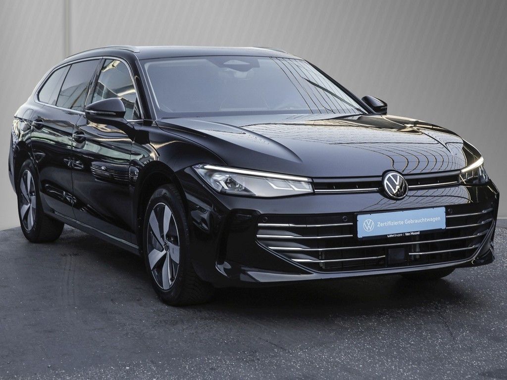 Volkswagen Passat Variant 1.5eTSI DSG Business AHK Navi RFK foto 4