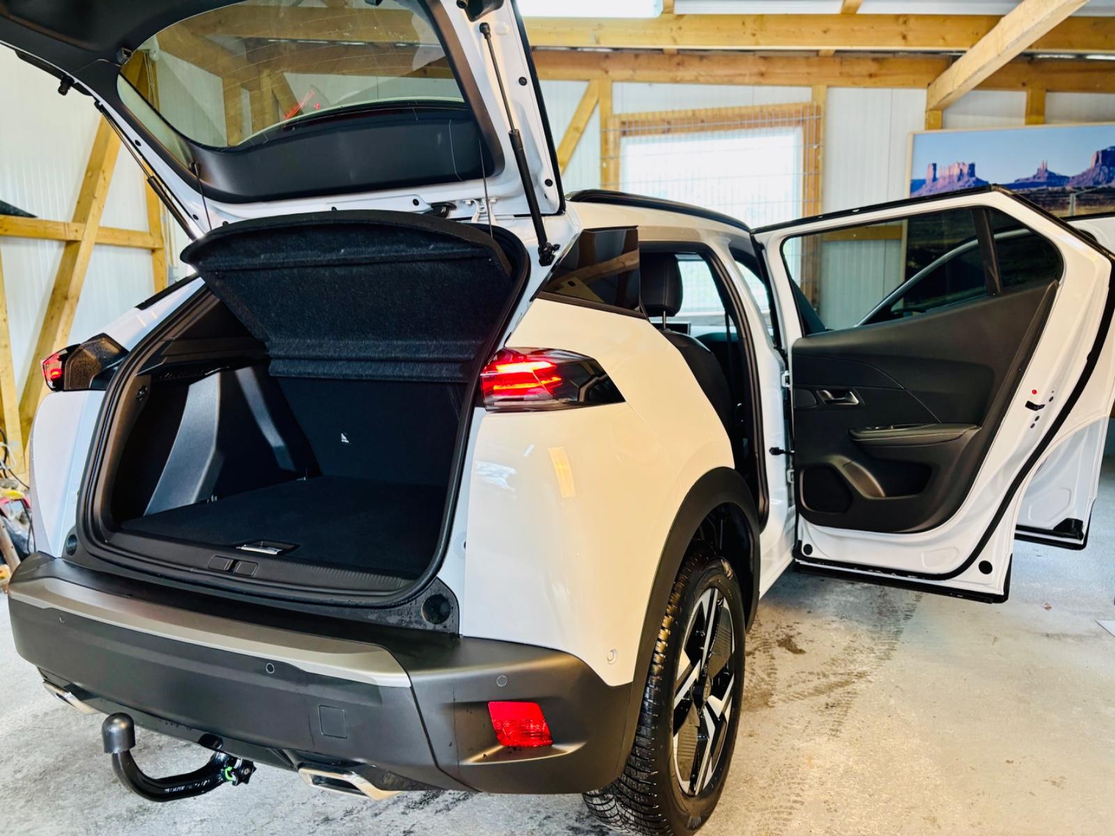 Peugeot 2008 Hybrid 136 Allure Anhängerkupplung/8300Km!