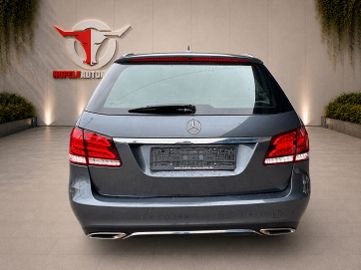 Mercedes E 200 - 7