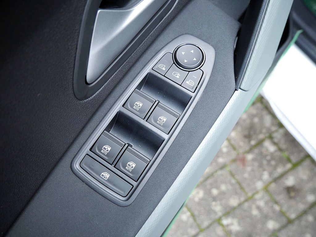 Fahrzeugabbildung Dacia Bigster Extreme TCe 140