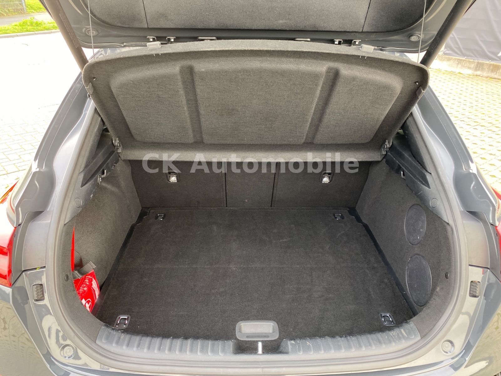 Fahrzeugabbildung Kia XCeed 1.6 Launch Edition/Navi/Pano/LED/ACC/AHK