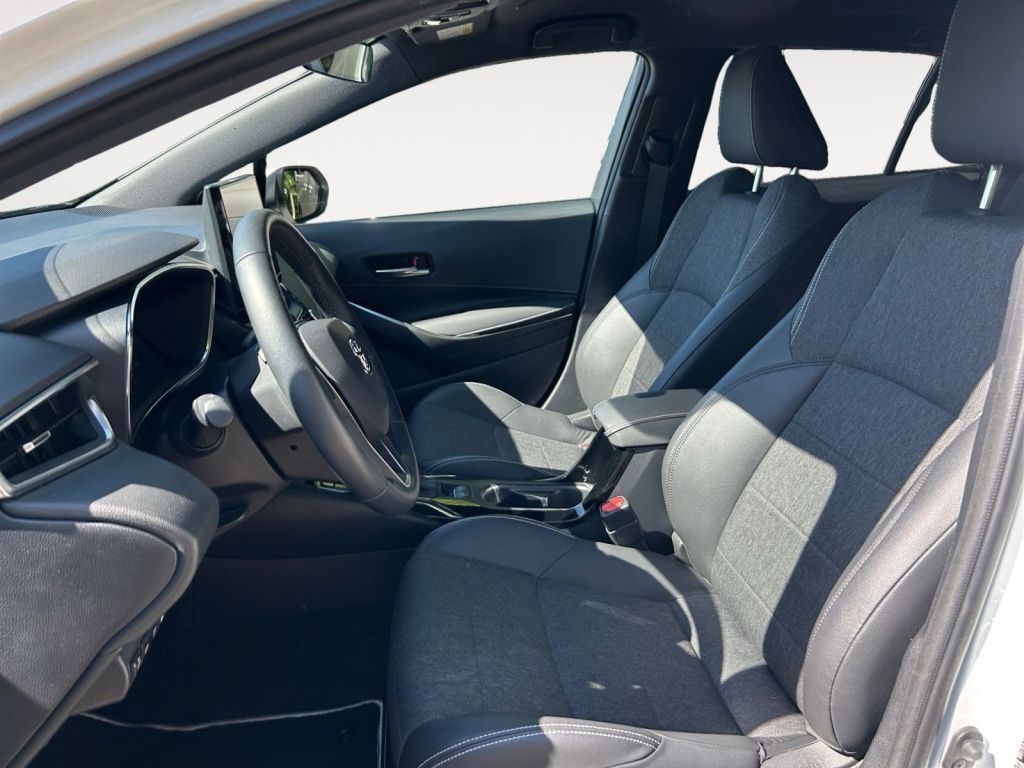 Fahrzeugabbildung Toyota Corolla 1.8 Hybrid Touring Sports Team Deutschla