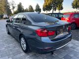 BMW 320 i Automatik Xenon Navi Teilleder - BMW 320: Limousine, 320i