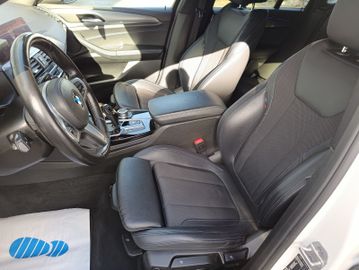 BMW X4 - 11