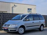 Volkswagen Sharan 2.0 Family Klimaautomatik 1.Hand TÜV - Volkswagen Sharan Family