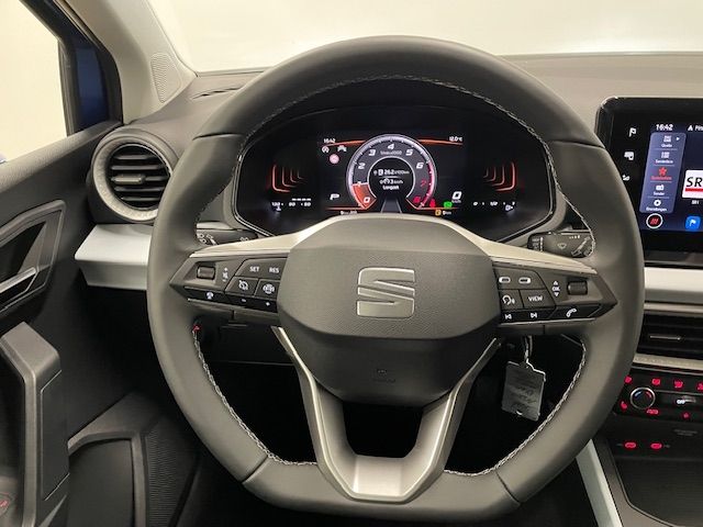 Fahrzeugabbildung SEAT Arona Road Edition AHK Kamera LED Navi SpurASS