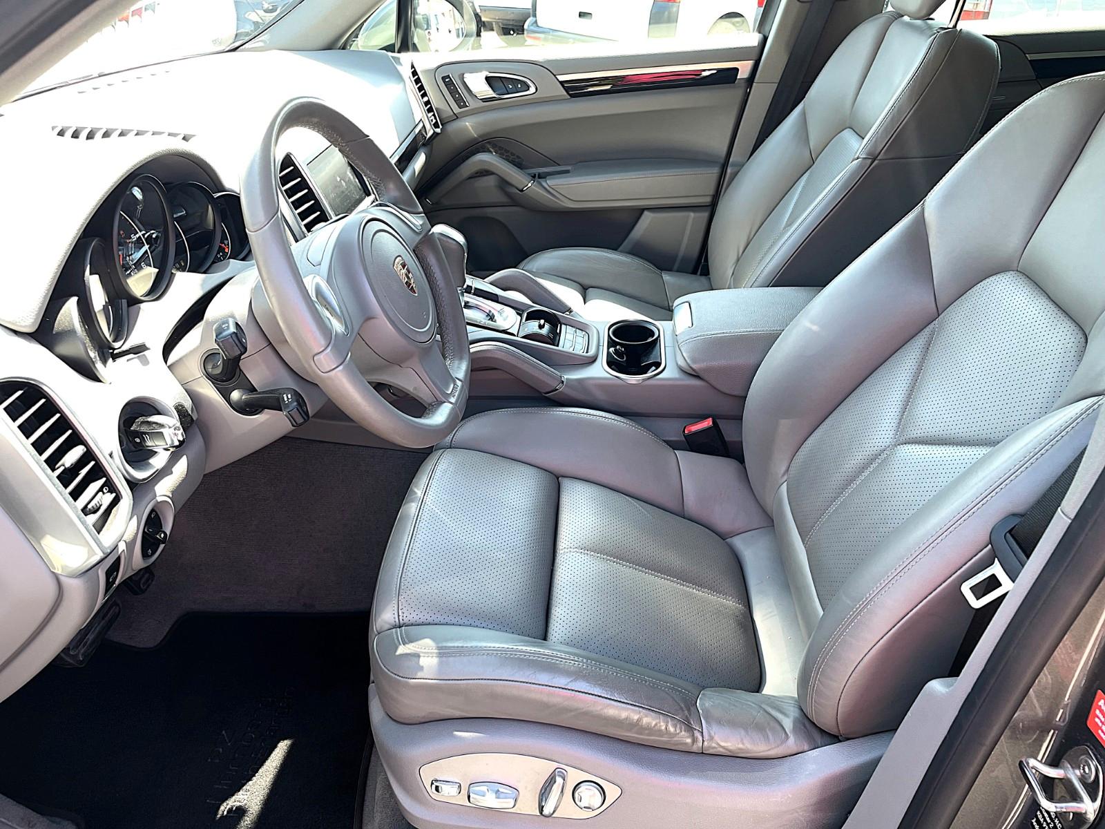 Porsche Cayenne Diesel"TOP"PANORAMA/21"/LEDER//14 WEGE//