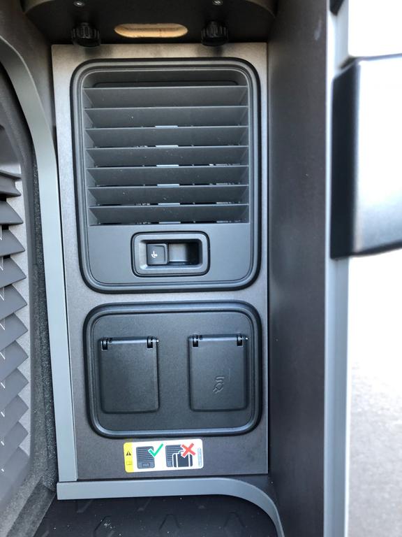 Volkswagen T7 California