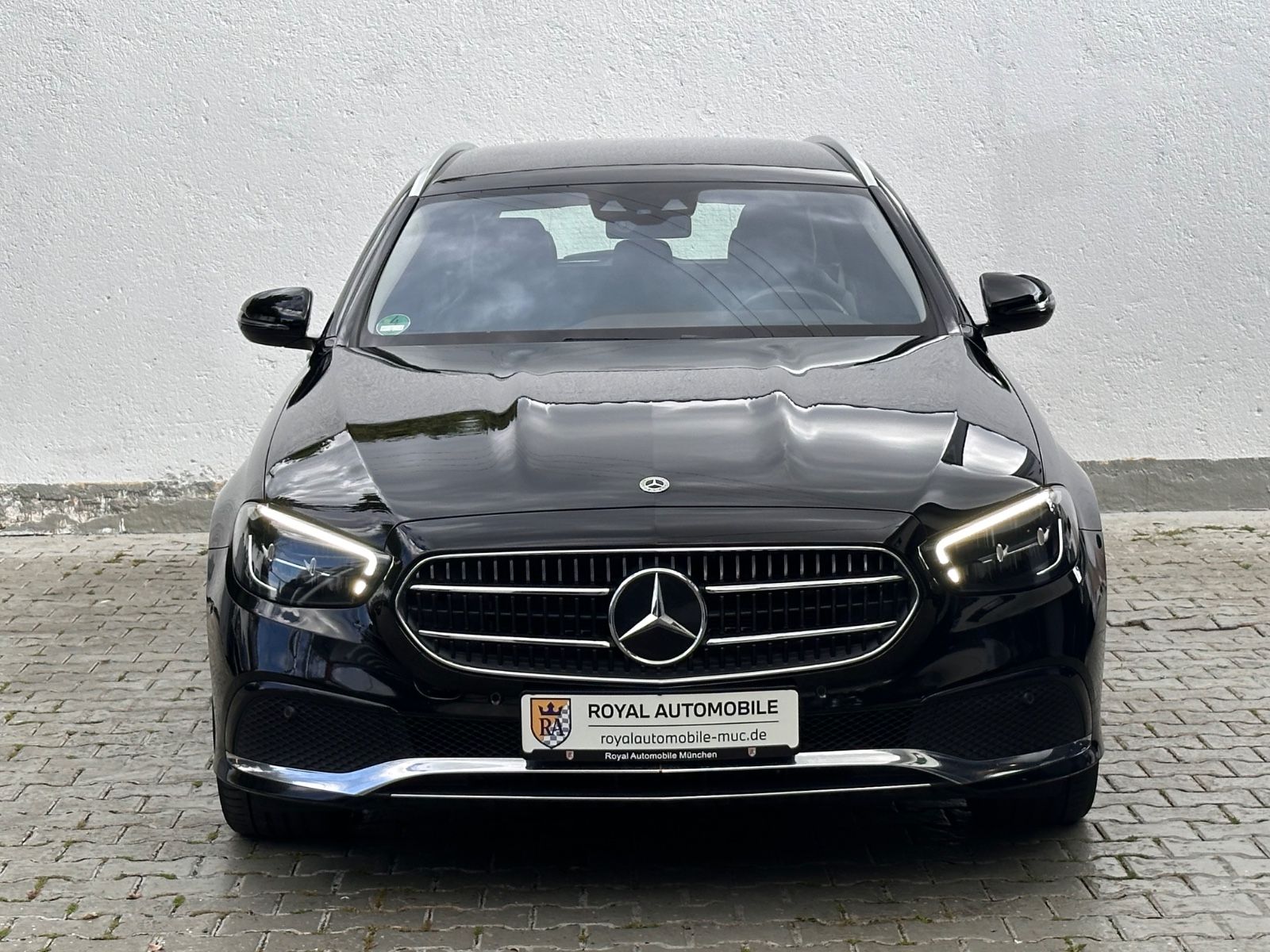Mercedes-Benz E 300 DE T  Avantgarde 9G-TRONIC/Kamera/HUD imagem 2
