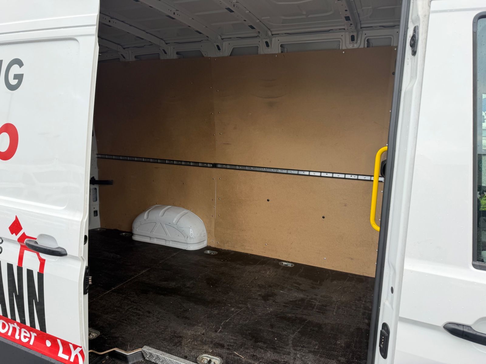 Fahrzeugabbildung Volkswagen Crafter Kasten 35 MR Hochdach FWD