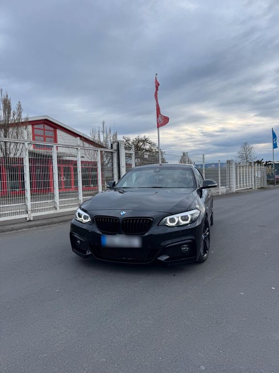 Image of BMW 230