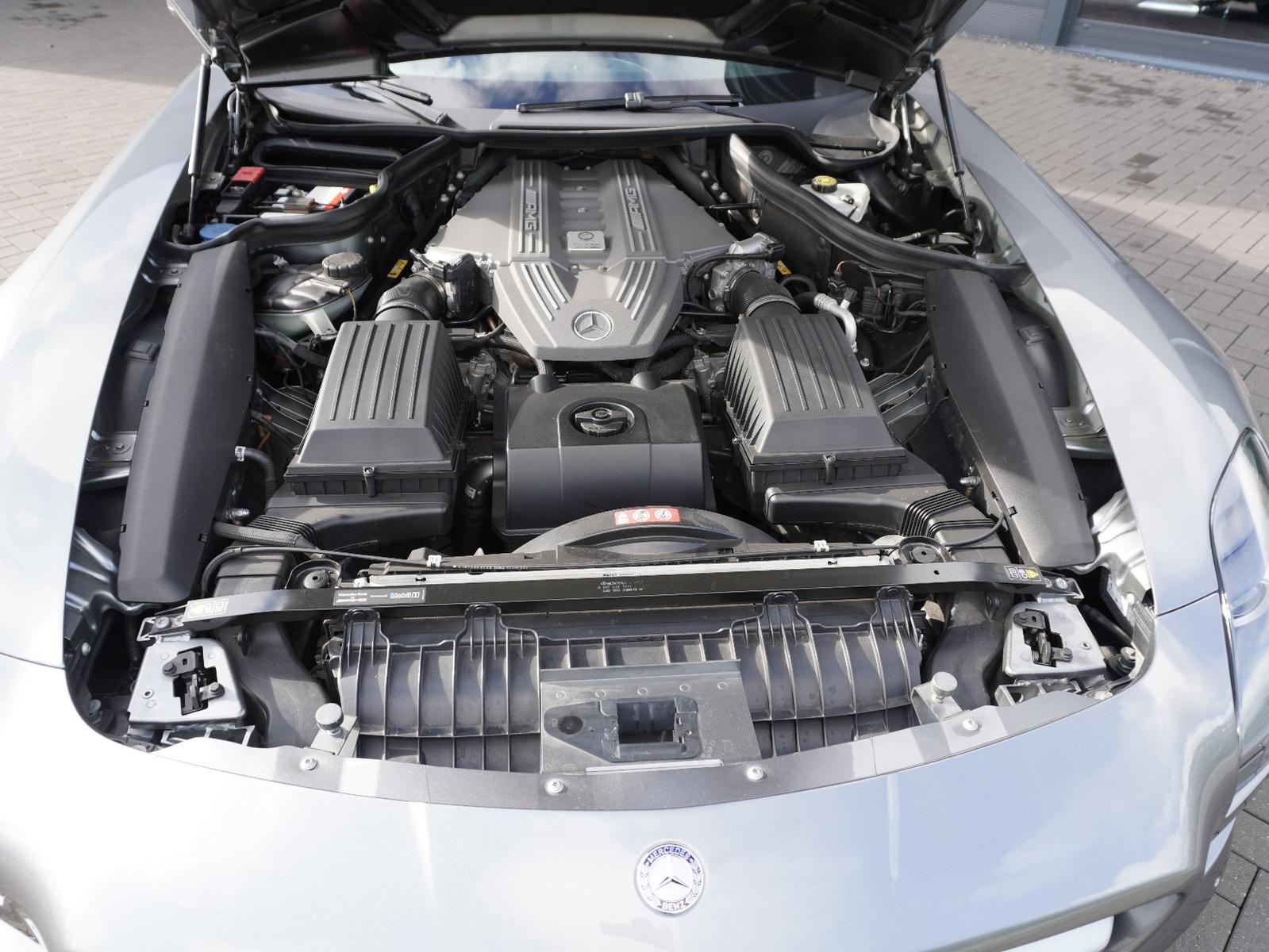 MERCEDES-BENZ SLS AMG 6.3 V8 IMOLA GRAU