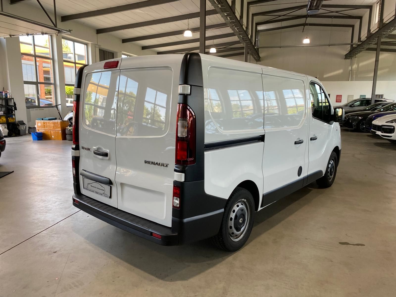 Fahrzeugabbildung Renault Trafic L1H1 2.0 Energy dCi 120/Klima/Navi/WÜRTH/