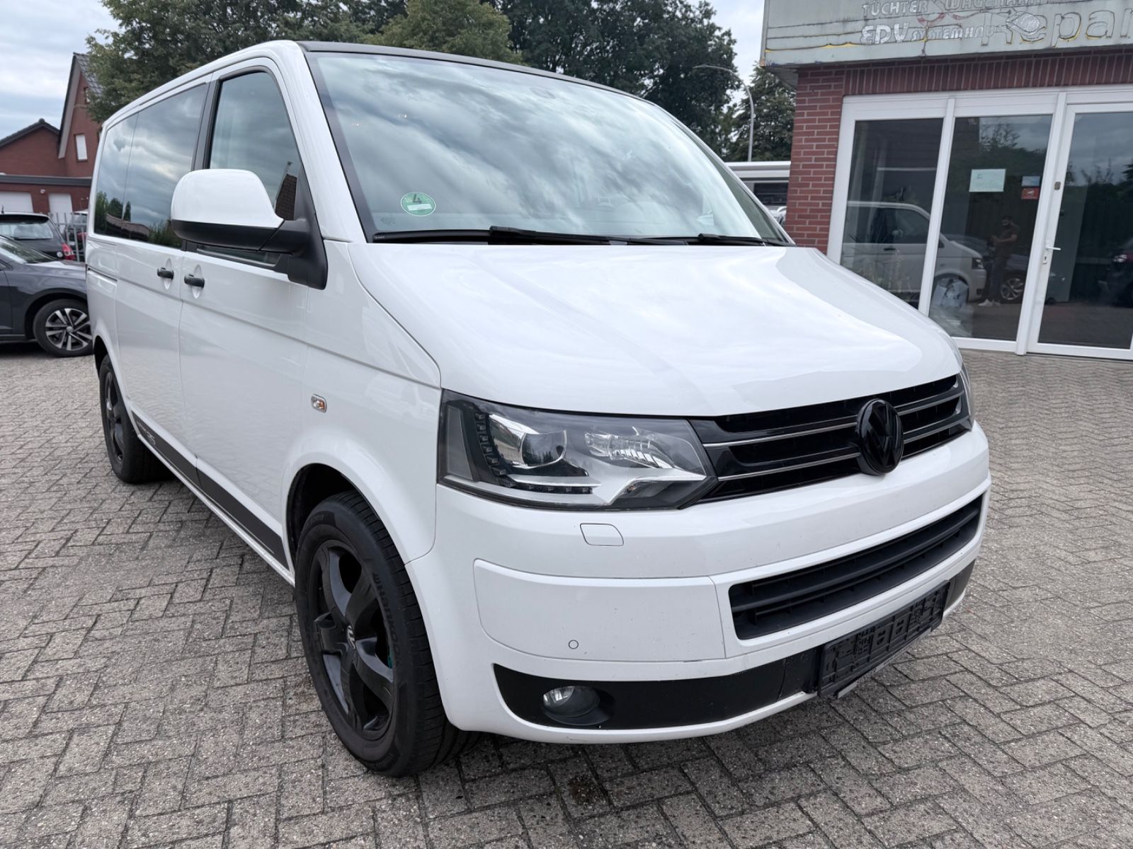Volkswagen Volkswagen T5 Multivan 2.0 TDI*Edition 25*Alcantar