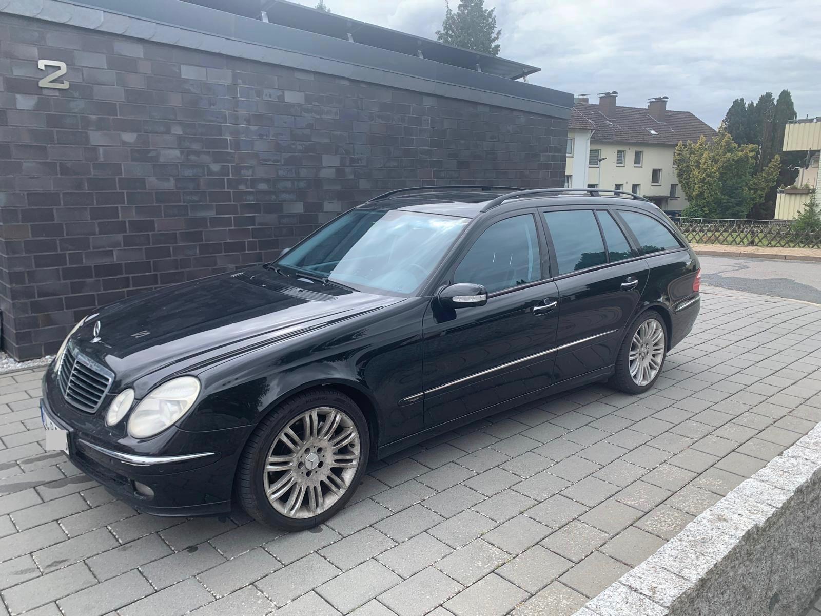 Mercedes-Benz E320, 2005