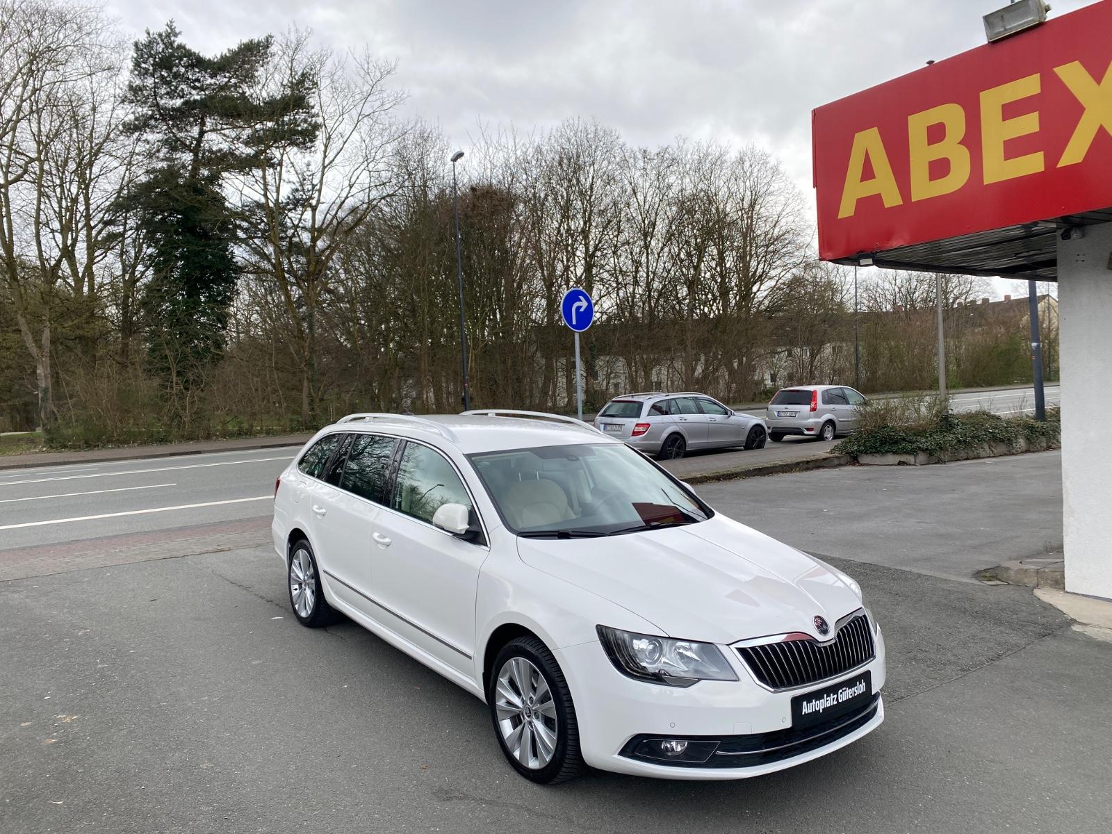 Skoda Superb Combi 2.0 TDI Green tech DSG Elegance