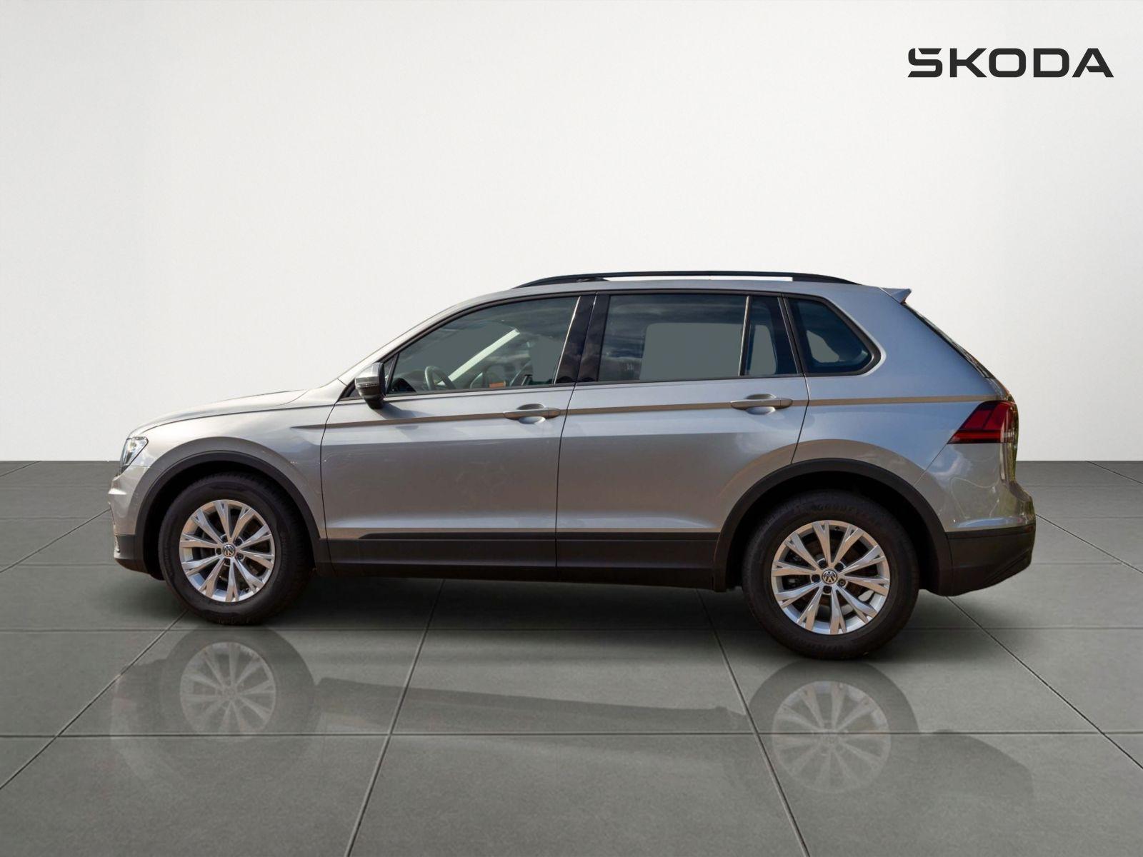 Volkswagen Tiguan Trendline 1.5 TSI Navi LED EPH GRA, миниатюра 4