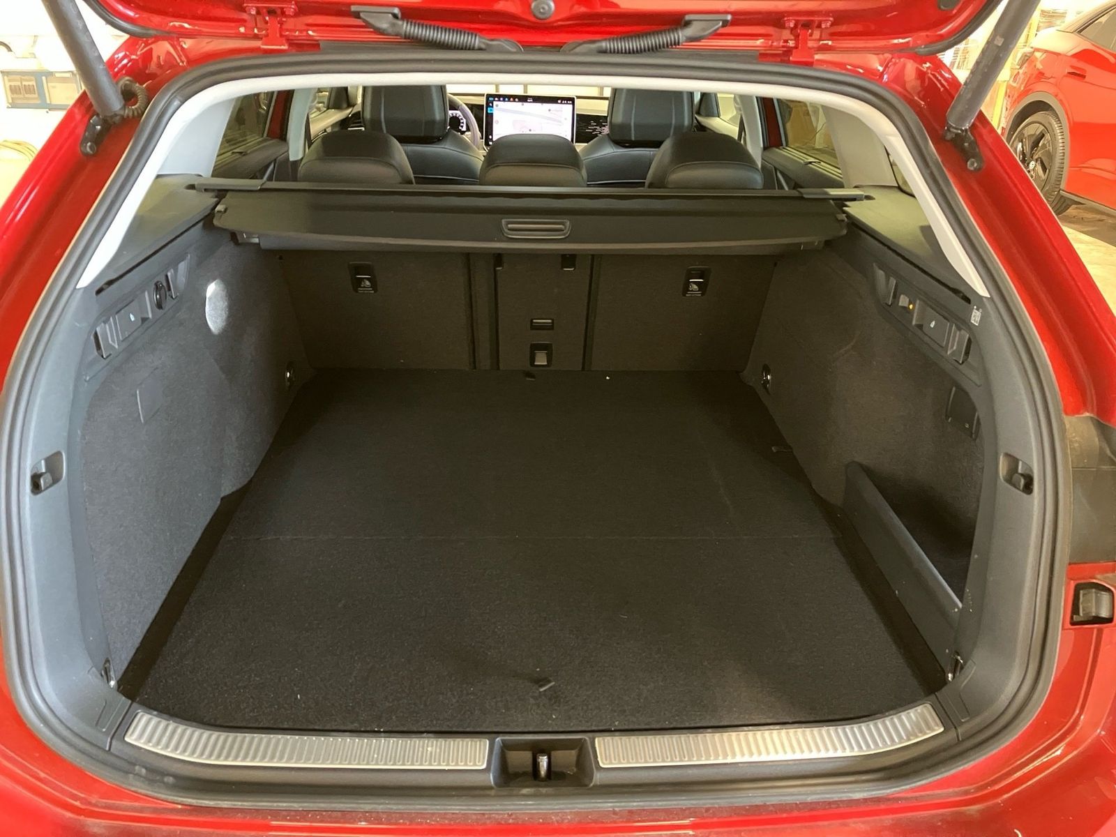 Volkswagen Passat Variant - Bild 8