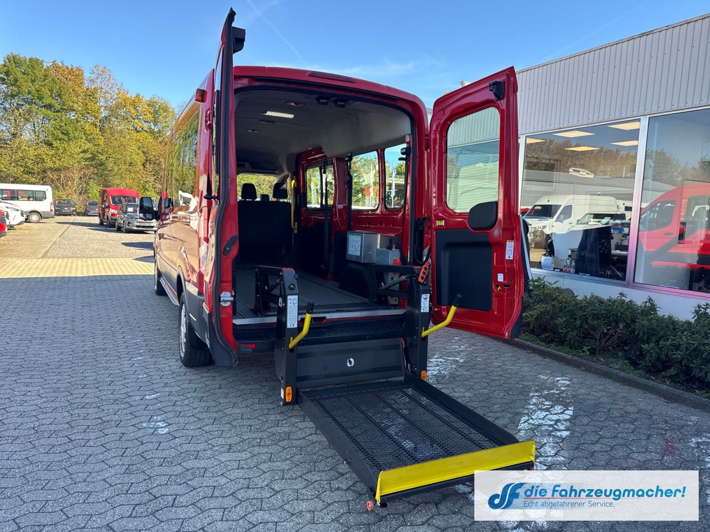 Fahrzeugabbildung Ford Transit Kombi 350 L3 Trend Temp *2641