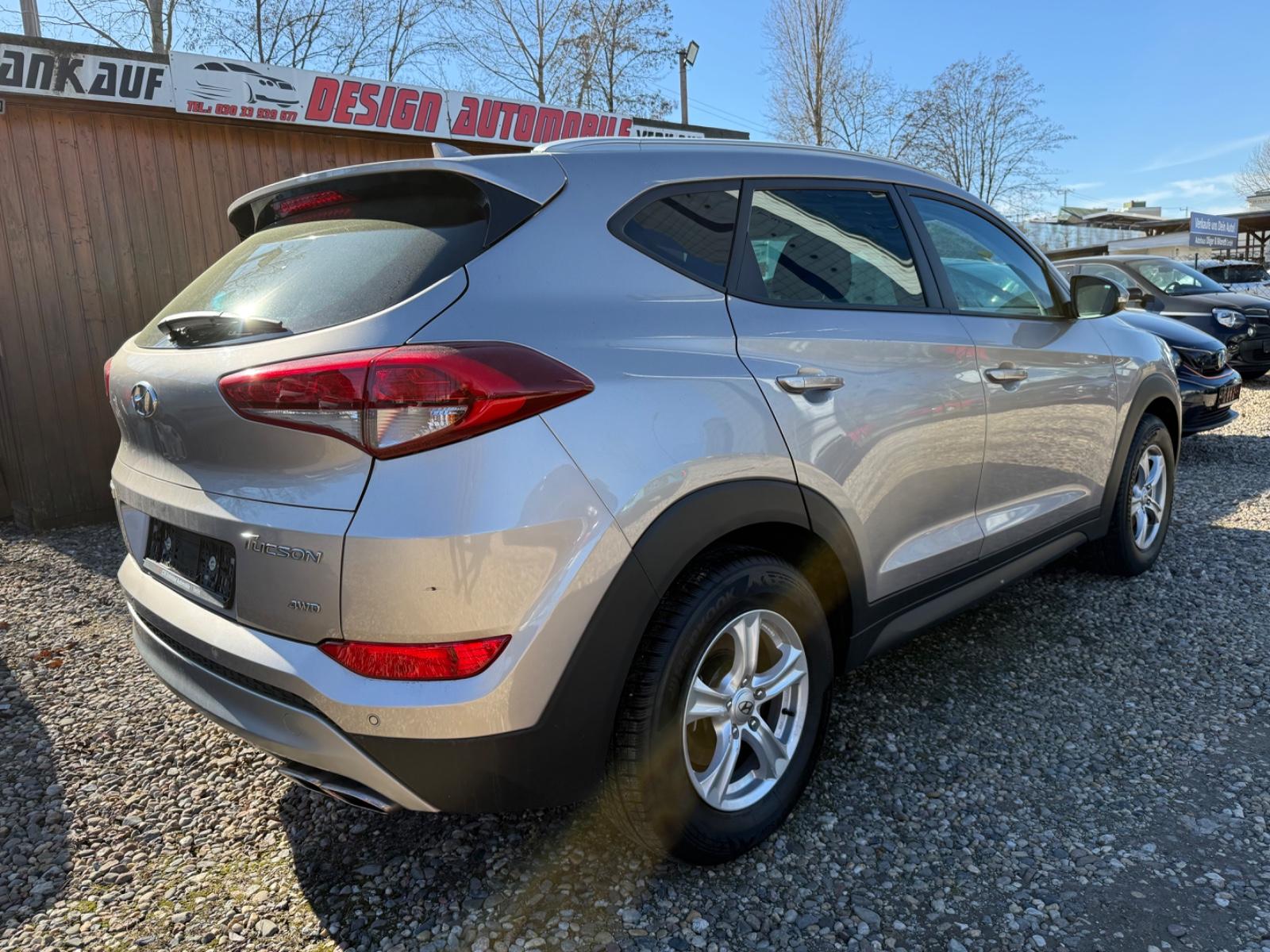 Hyundai Tucson Advantage 4WD*Autom/Sitzhzg/Navi*
