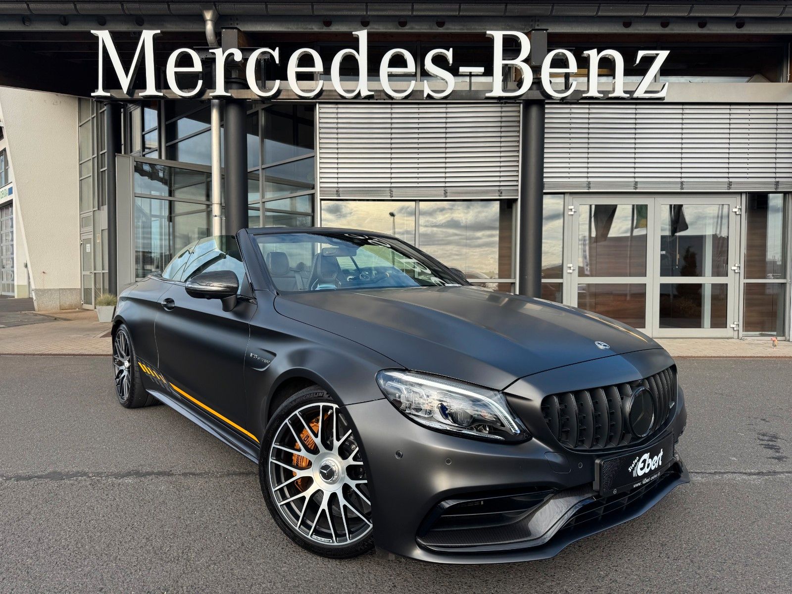 Fahrzeugabbildung Mercedes-Benz C 63 AMG S Cabrio+FinalEdition+Keramik+Carbon+