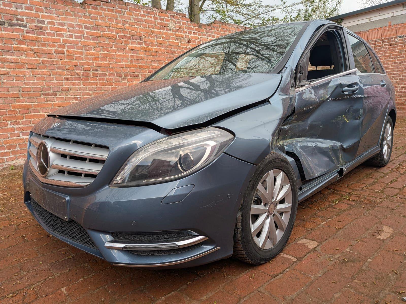 Mercedes-Benz B 200 1.6 Automatik Unfallschaden