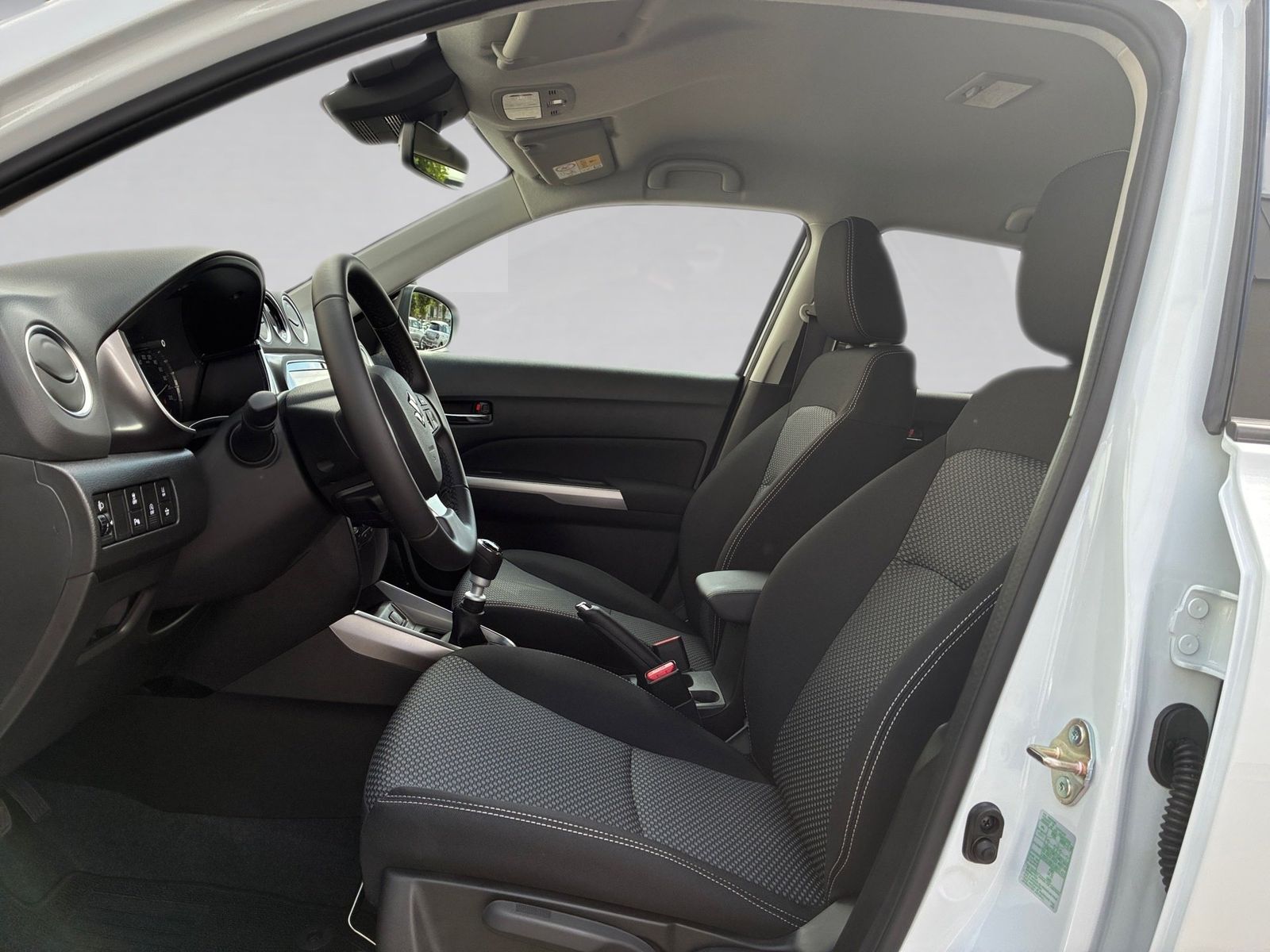 Fahrzeugabbildung Suzuki Vitara 1.4 4x2 Comfort Kamera,LED,Navi,SHZ,ACC