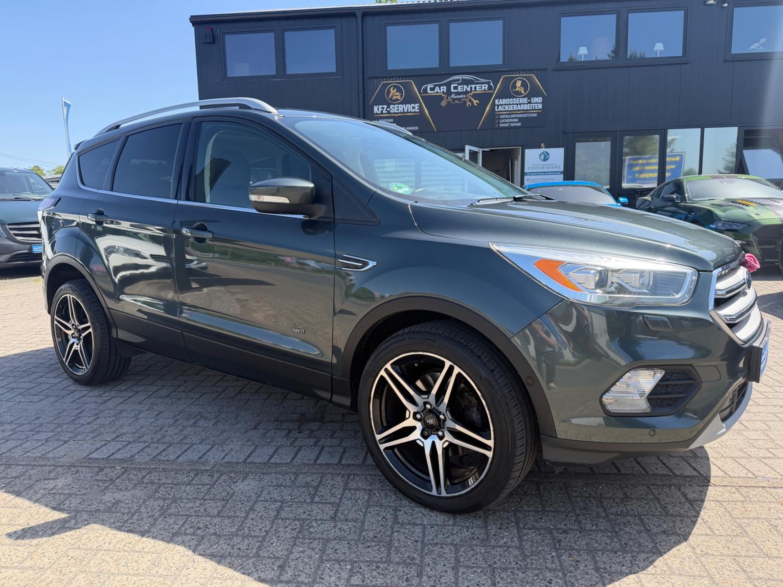 Ford Kuga Titanium Panorama Kamera Vollausstatung