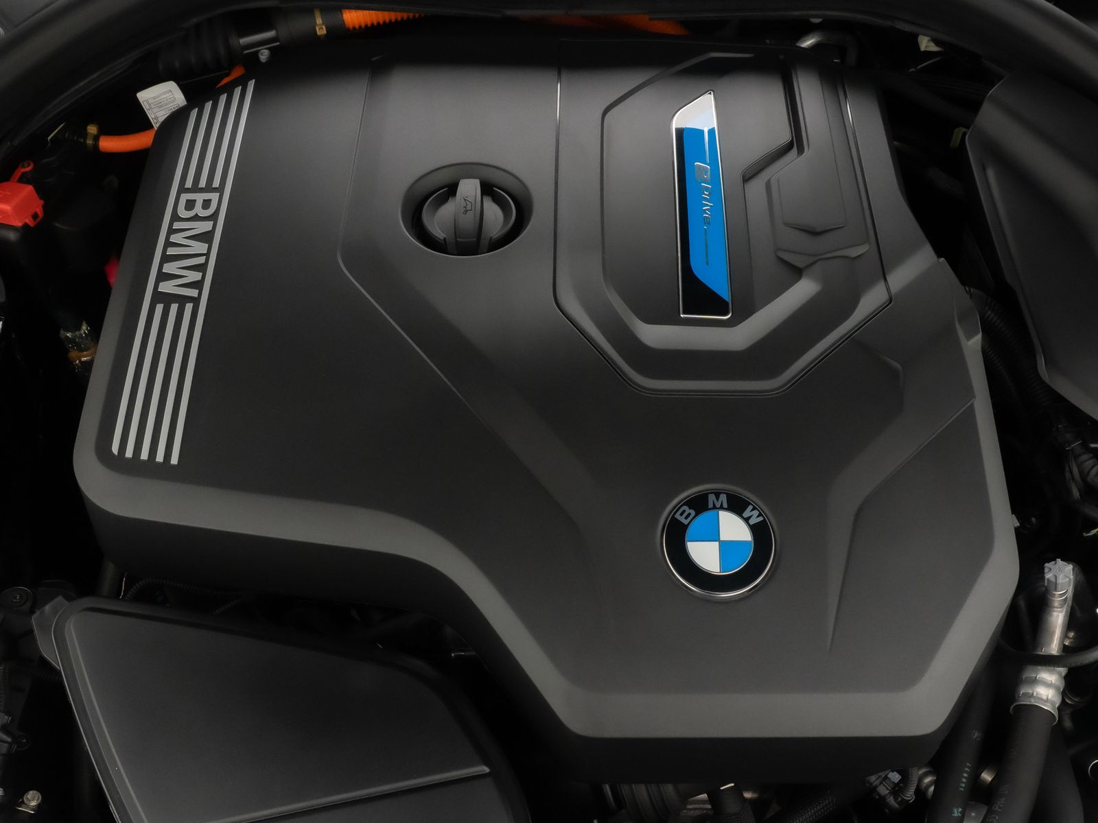 Fahrzeugabbildung BMW 530e Alarm AHK Laser DAB HUD Kamera Sport 18Zoll