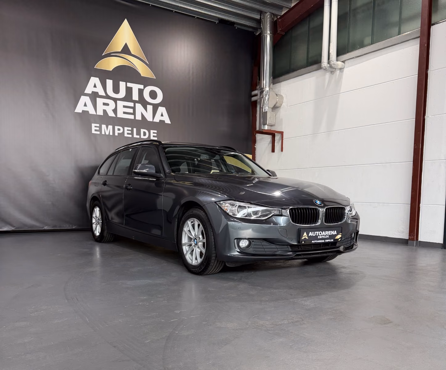 BMW 318d Touring 2.0 Aut.*Pano*Start/Stopp/Navi/PDC