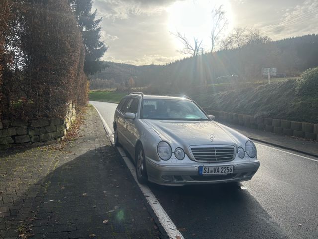 Mercedes-Benz E 320 CDI T AVANTGARDE Avantgarde