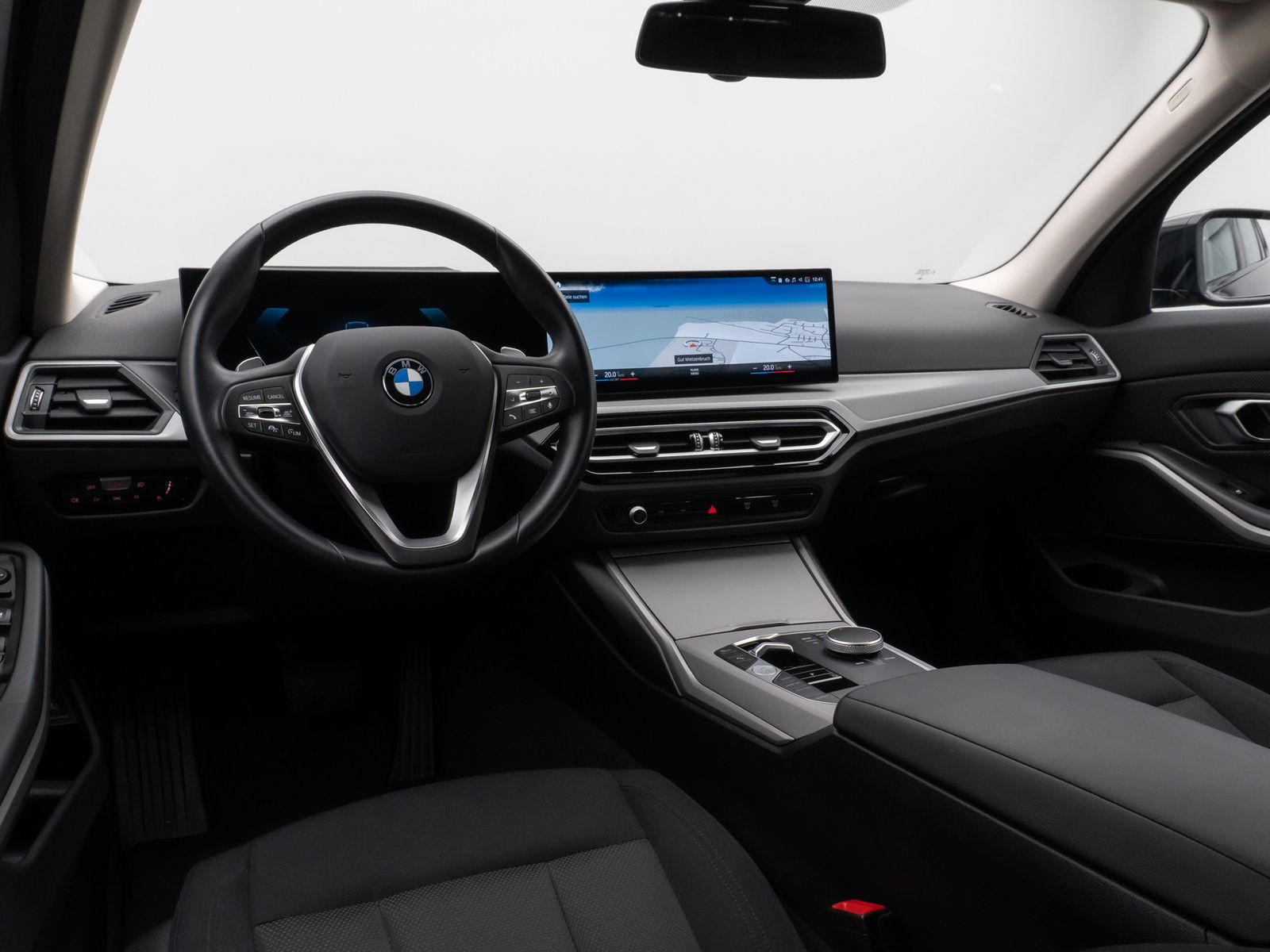 Fahrzeugabbildung BMW 320d xD Stop&Go DAB Kamera HUD Komfort Widscreen