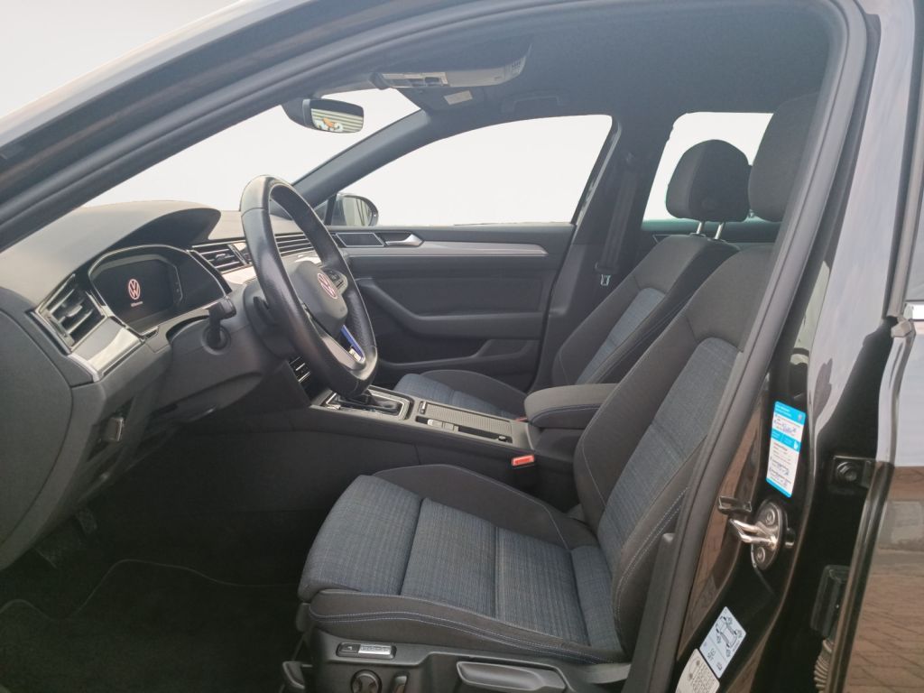 Fahrzeugabbildung Volkswagen Passat Variant 1.4 TSI Plug-In-Hybrid DSG GTE