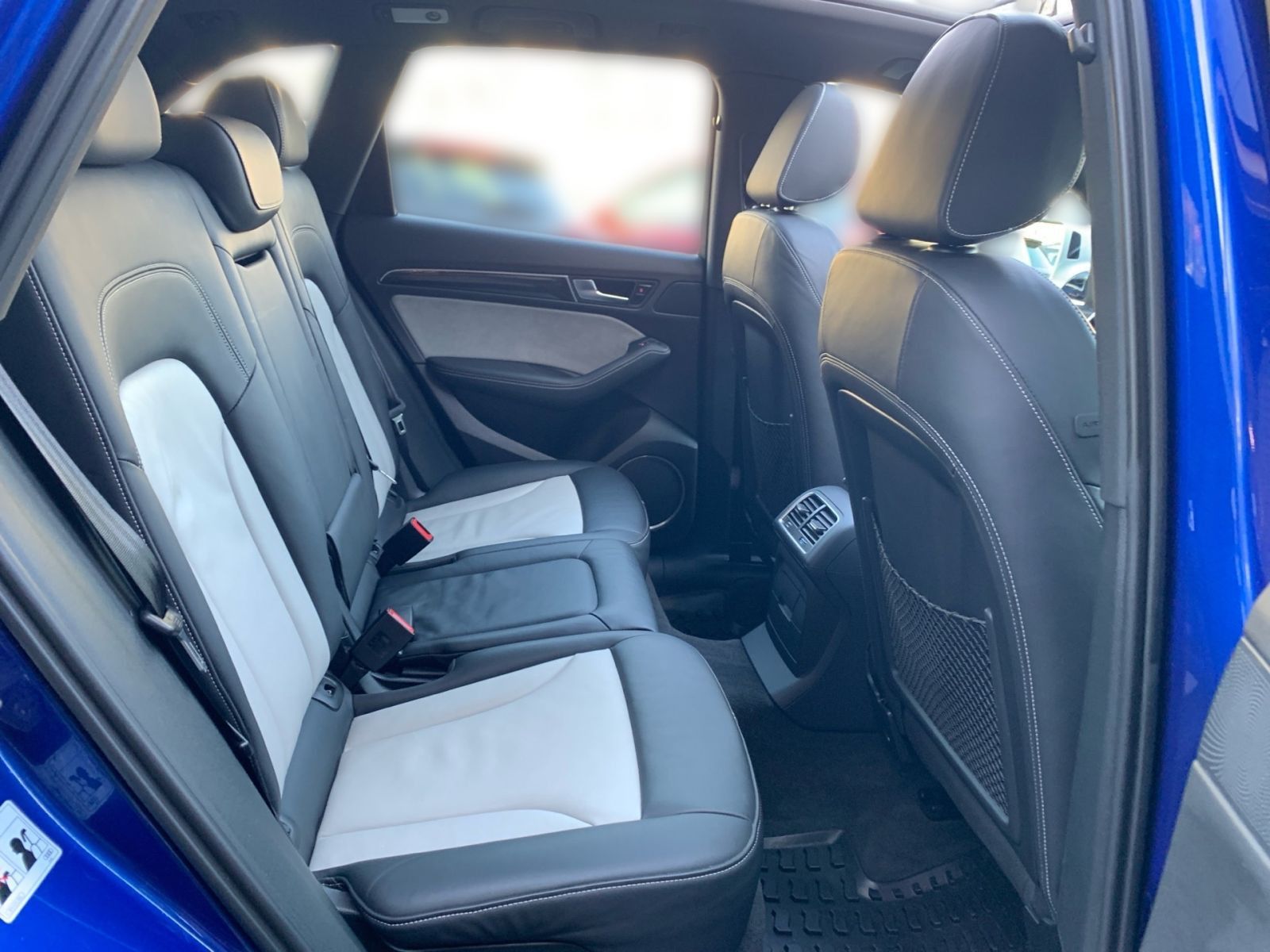 Fahrzeugabbildung Audi SQ5 3.0 TSFI quattro Automatik