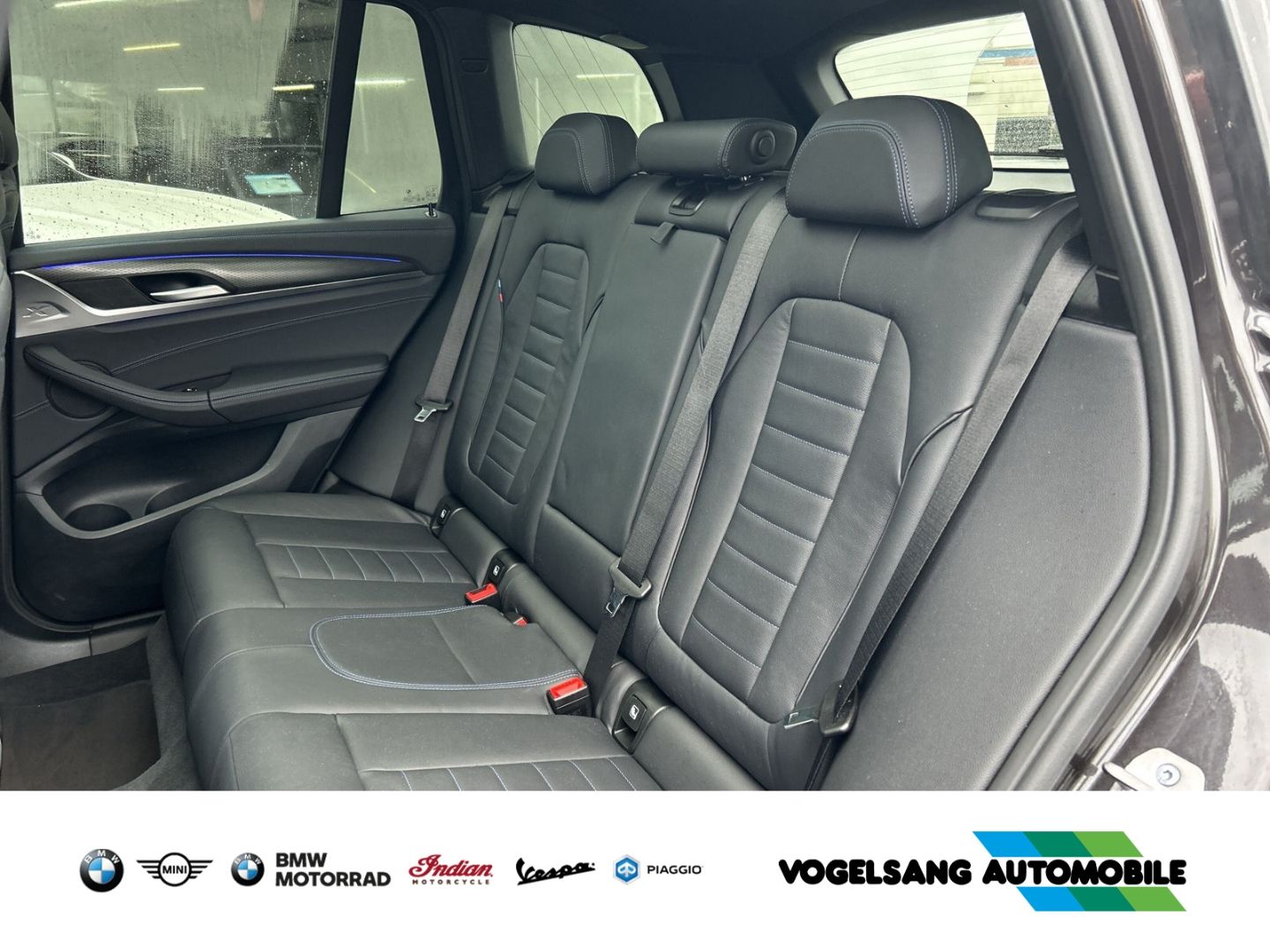 Fahrzeugabbildung BMW X3 xDrive 20iA M Sport Navi groß Panorama HiFi 2