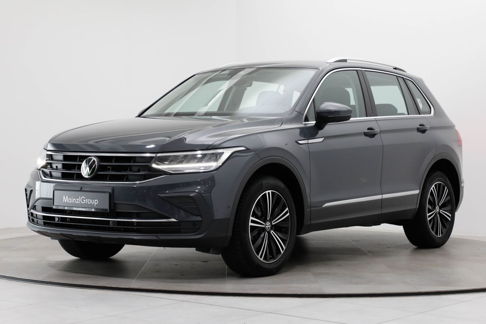 Volkswagen Tiguan 2.0 TDI 4M DSG Life AHK SHZ StdHzg 360° imagem 2