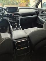 Hyundai SANTA FE 2.0 CRDi - Hyundai SANTA FE mit Diesel-Antrieb: Geländewagen, 2.0