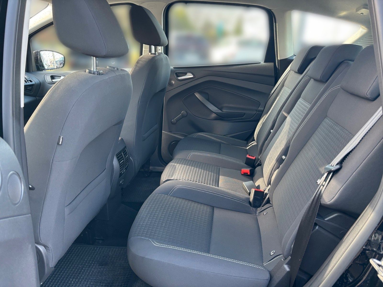 Fahrzeugabbildung Ford C-Max C-MAX Cool & Connect