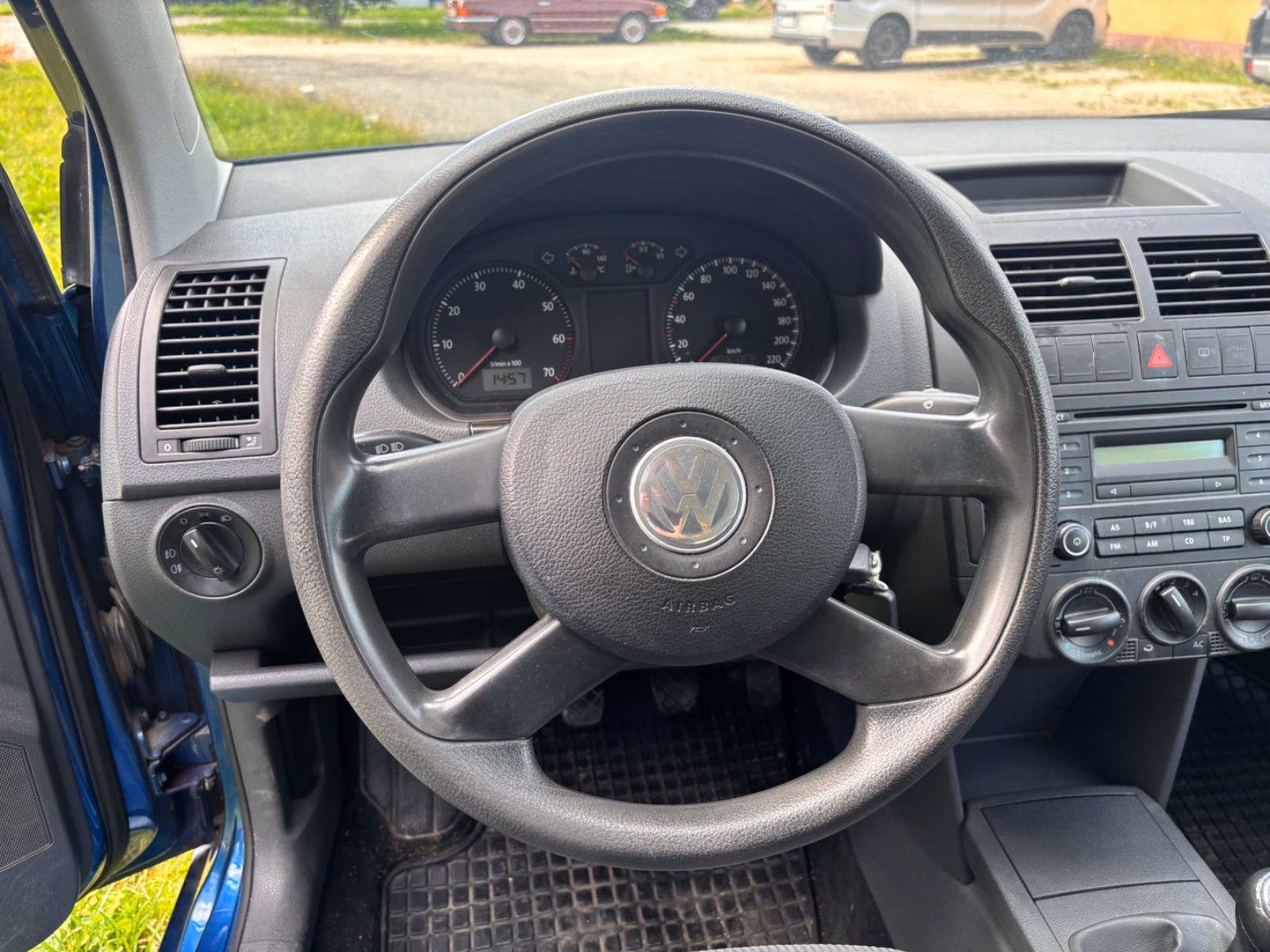 Volkswagen Polo 1.2 Comfortline TÜV Neu 8-Fach bereift