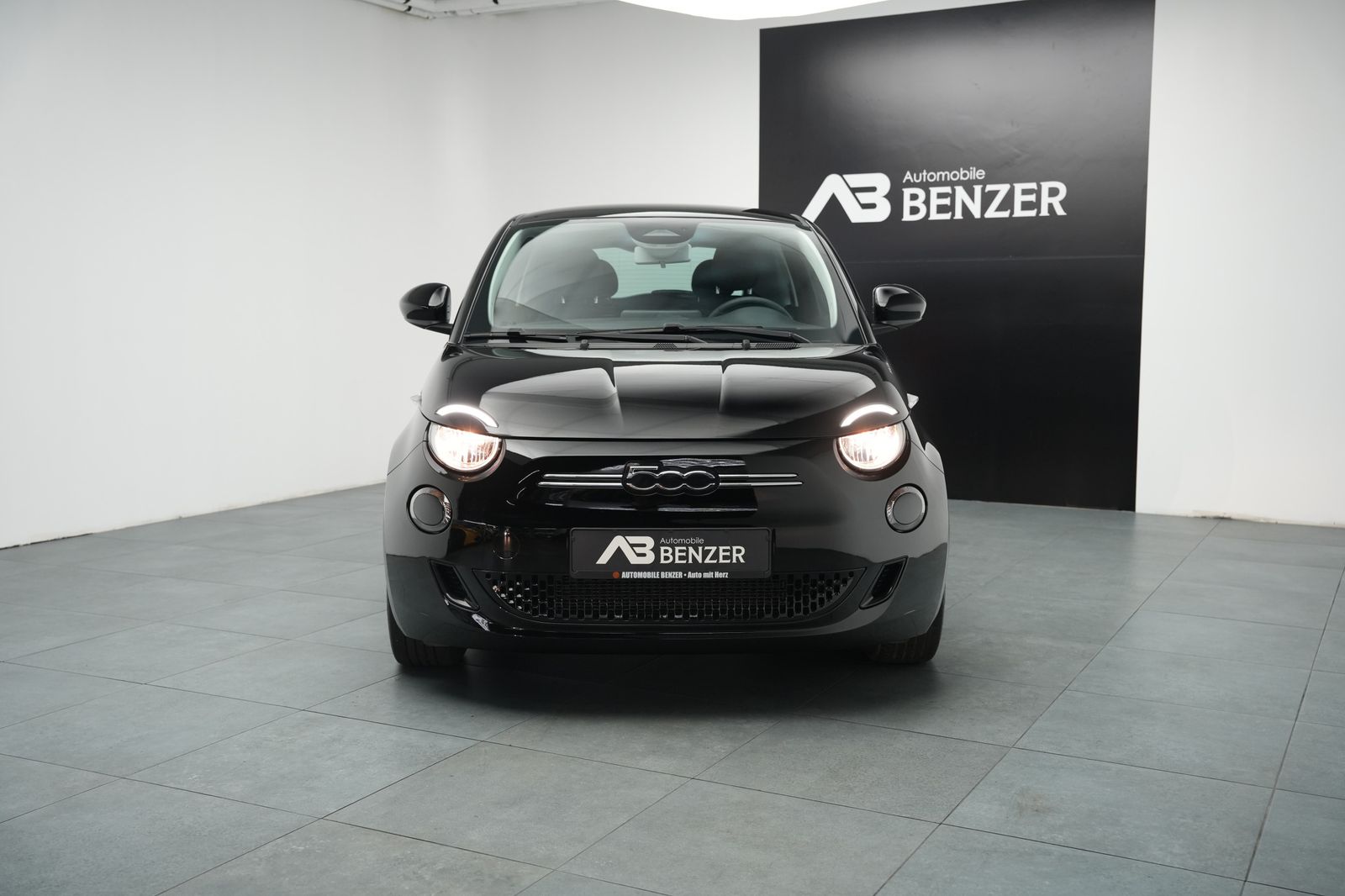 Fahrzeugabbildung Fiat 500 Icon 42 Kwh *Kamera*Navigation*Klima*PDC*