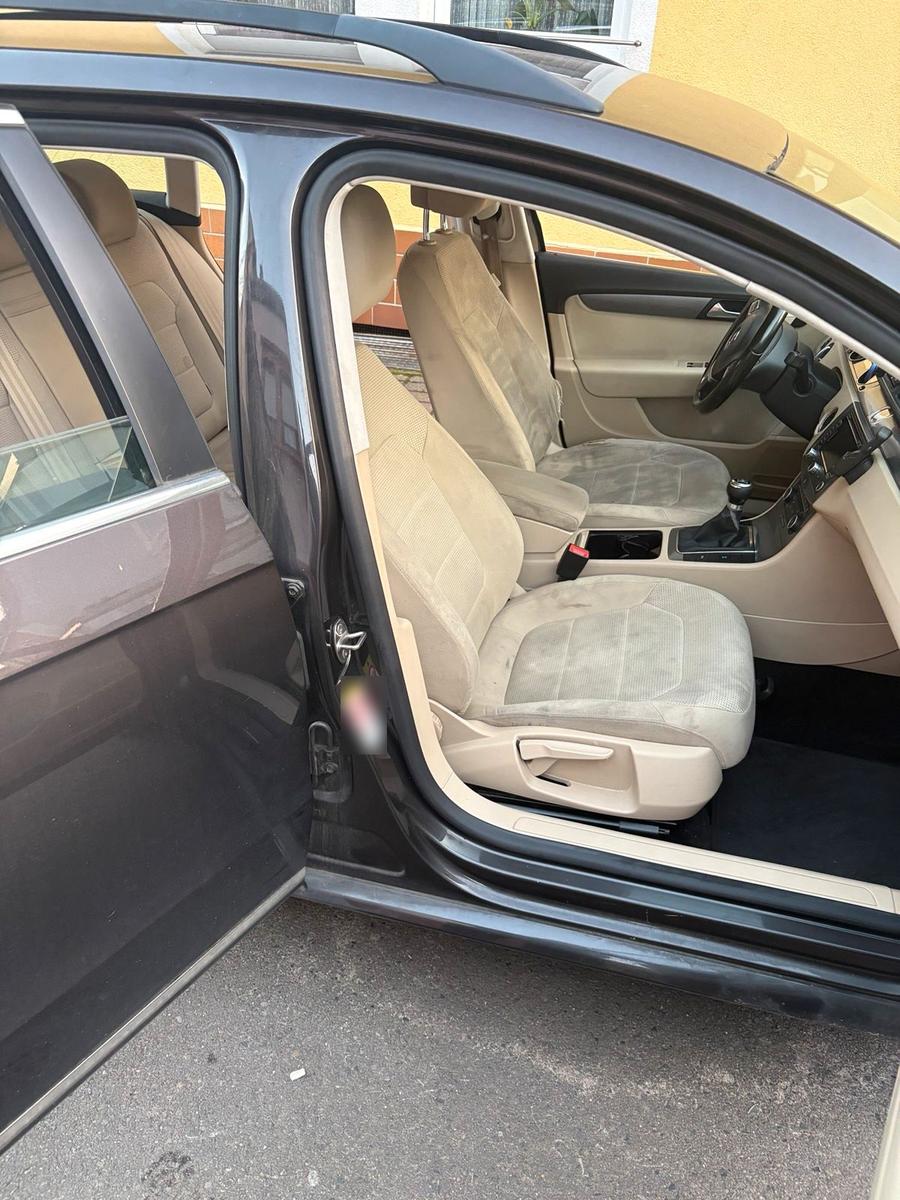 Volkswagen Passat 2010 — photo 10