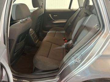 BMW 320 - 8