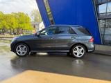 Mercedes-Benz ML 350*Edition 1*AMG-PAKET*DESIGNO*AIR*AHK*20ZOL - Mercedes-Benz ML 350 mit Benzin-Antrieb: Automatik