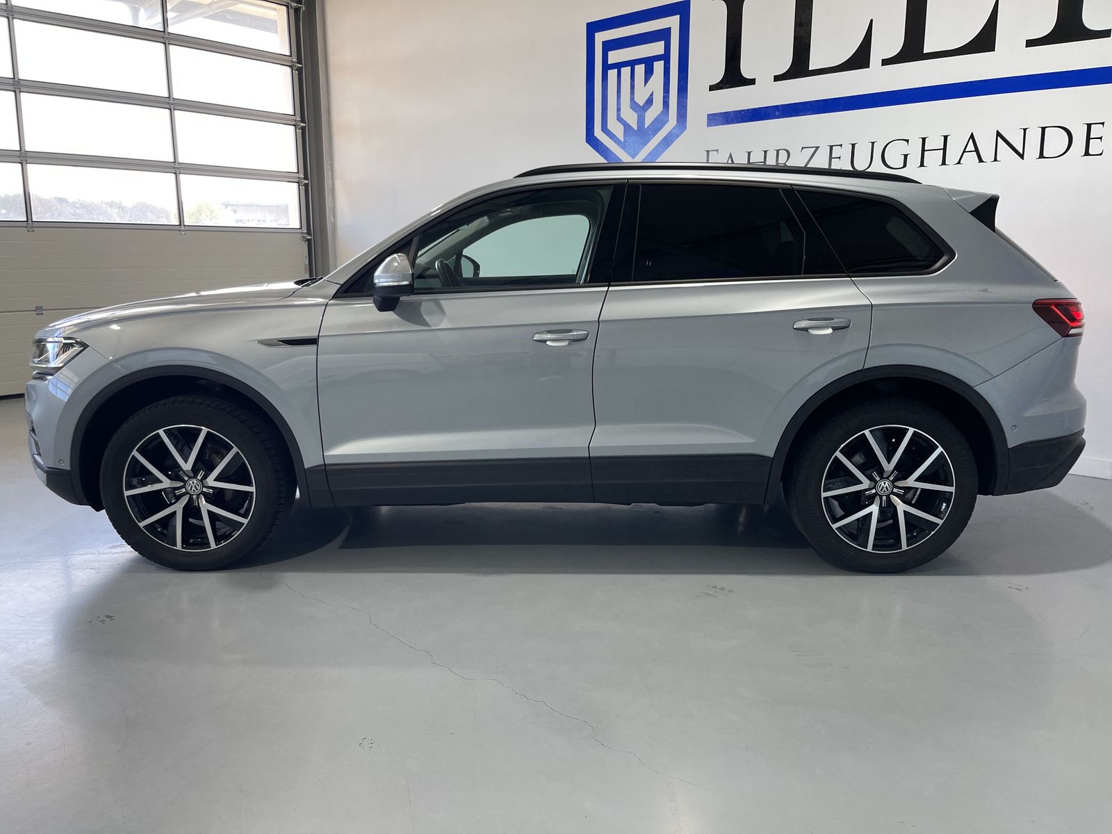 Fahrzeugabbildung Volkswagen Touareg 3.0 TDI*4Motion*AHK*Leder*Digital*Cam*
