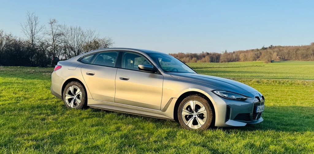 Image of BMW i4