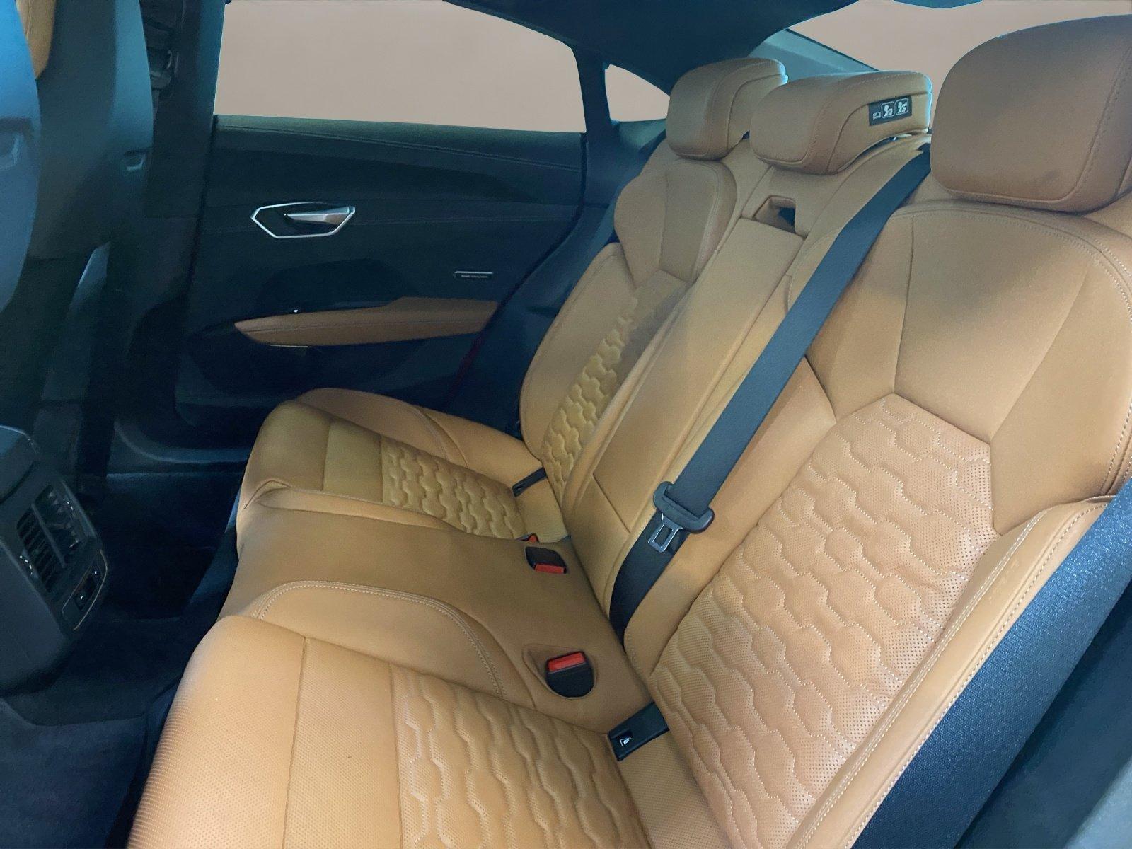 Audi e-tron GT quattro ACC AUT Kam. Leder Navi Pano