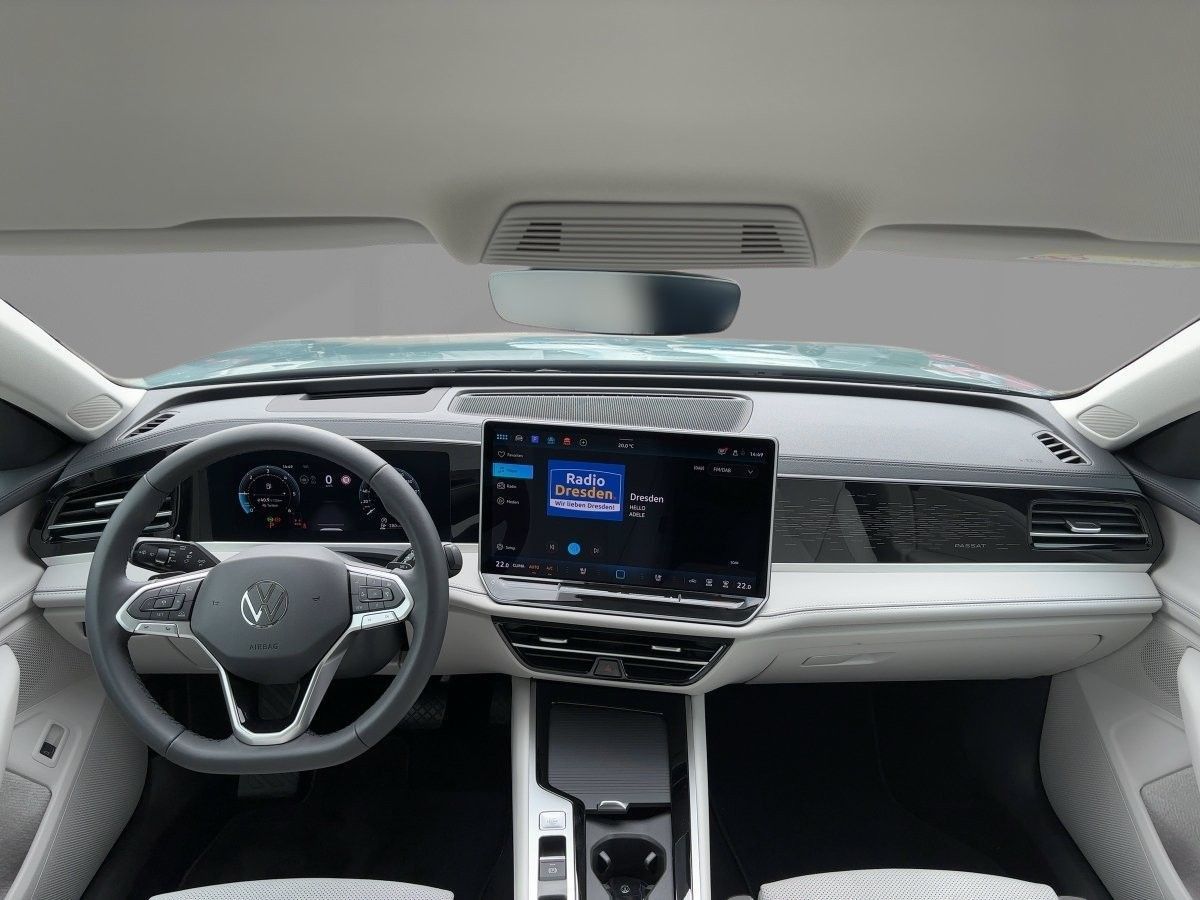 Volkswagen Passat Variant - Bild 6