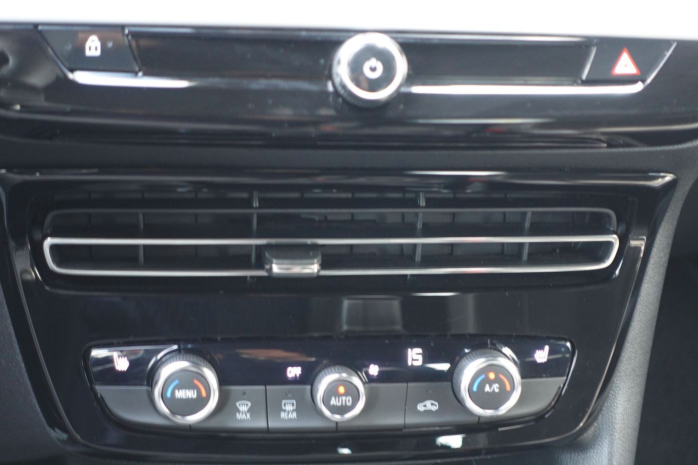 Fahrzeugabbildung Opel Mokka 1.2 Turbo GS KlimaA,LED,SHZ,Kam.,PDC